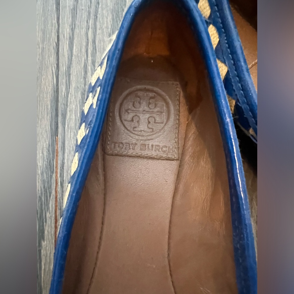 Tory Burch Flats - size 6 - Picture 5 of 9